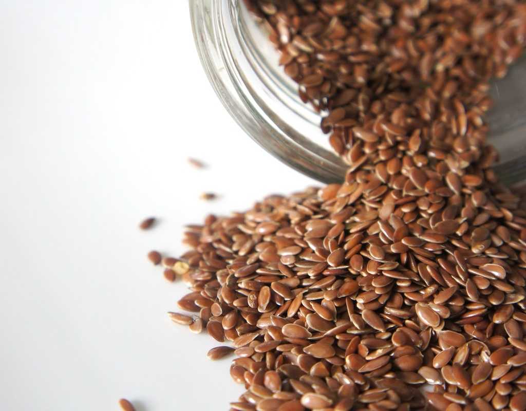 balance hormones with flax seeds