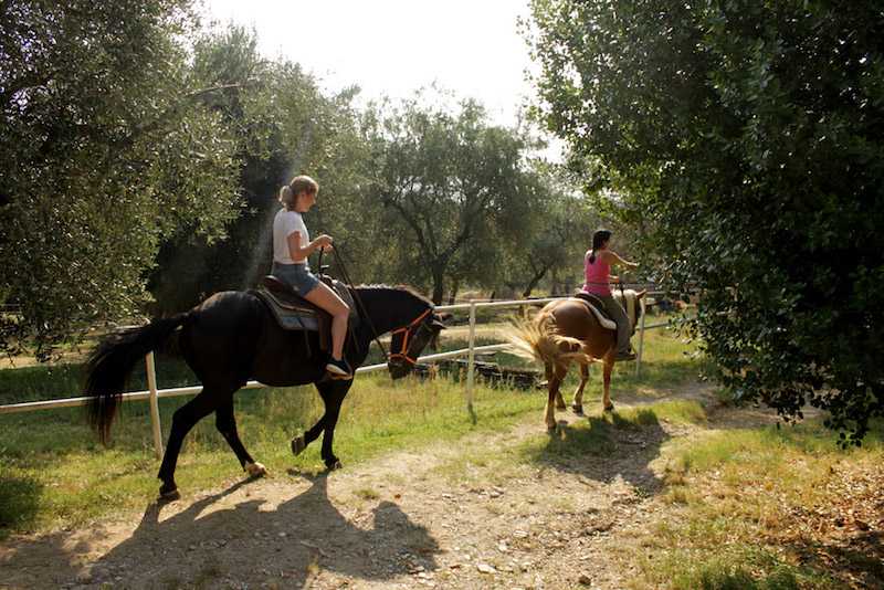 horseback riding in umbria